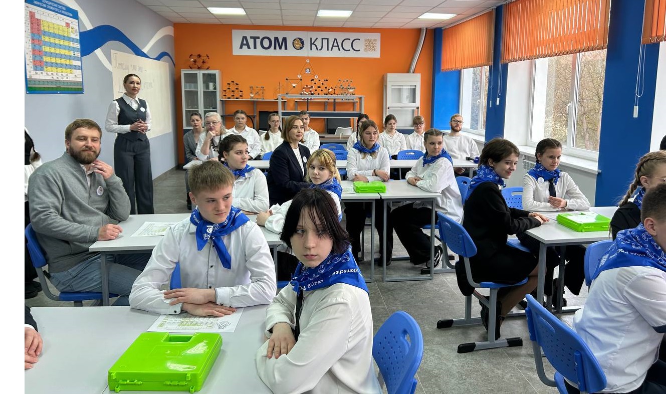 «Росатом» открыл современный «атомкласс» в школе в Калининградской области
